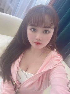 152116lyp0w9z63x1pd156.jpg