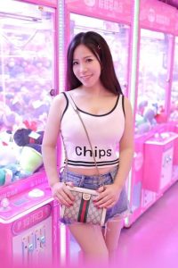 26153349384-200x300.jpg