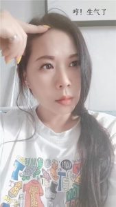 26161043964-169x300.jpg