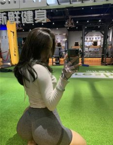 27030839415-233x300.jpg