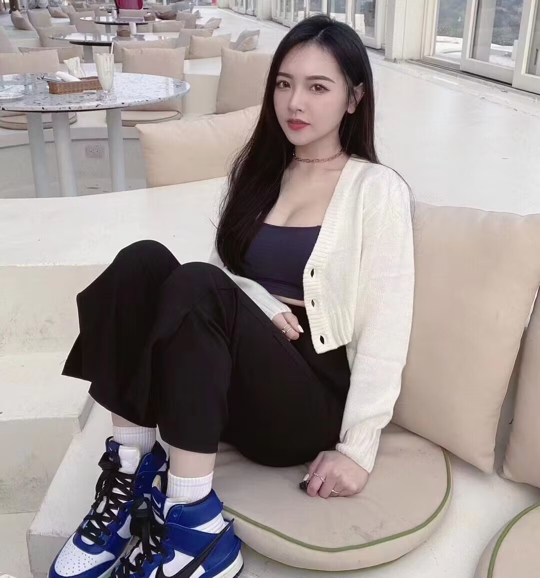 204002v6cbcnjn6nn6nwnj.jpg