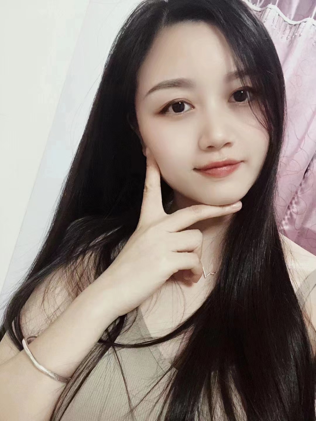 225207py2w8pywbozvbjjb.jpg