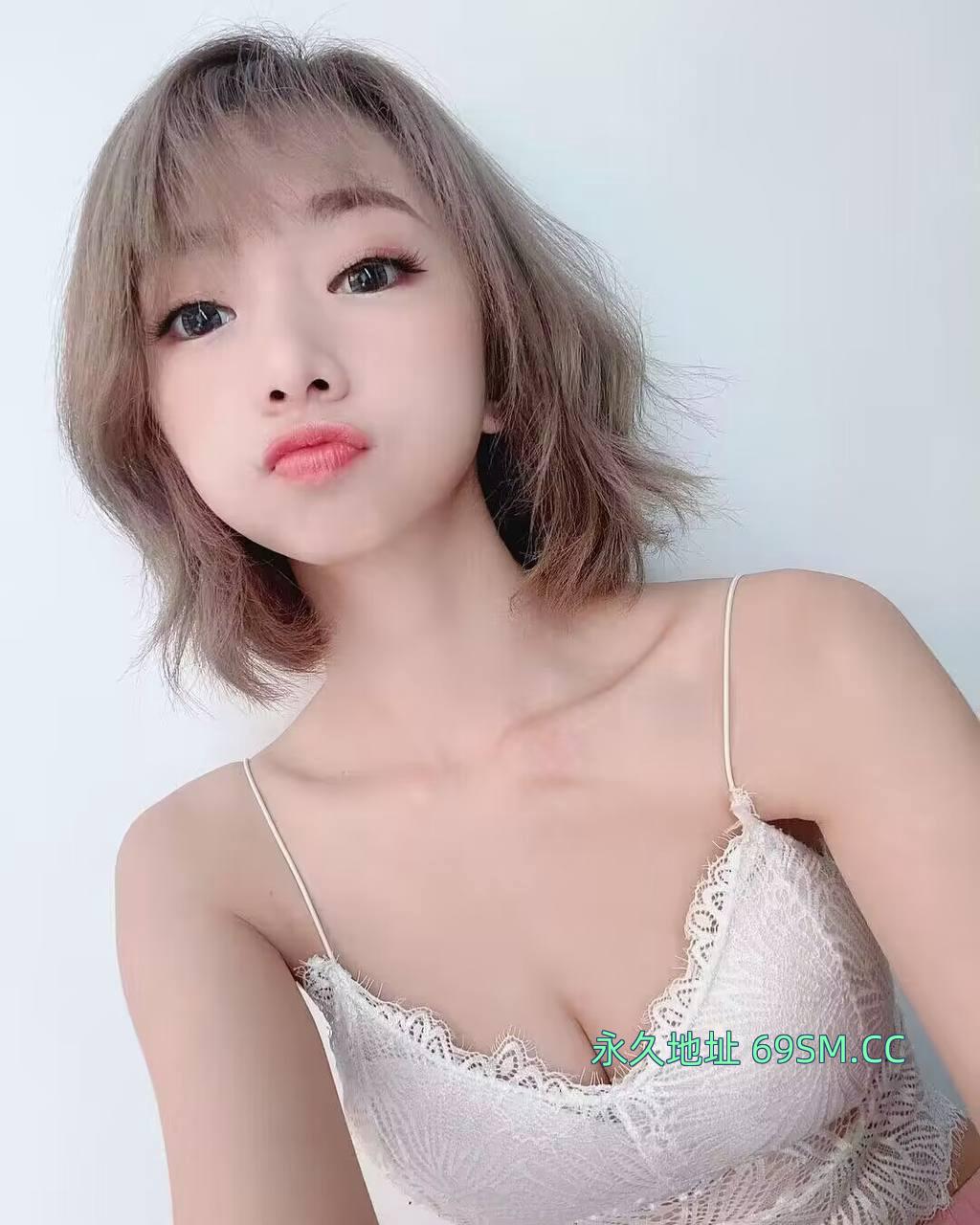 0de2f05ec1Pv.jpg