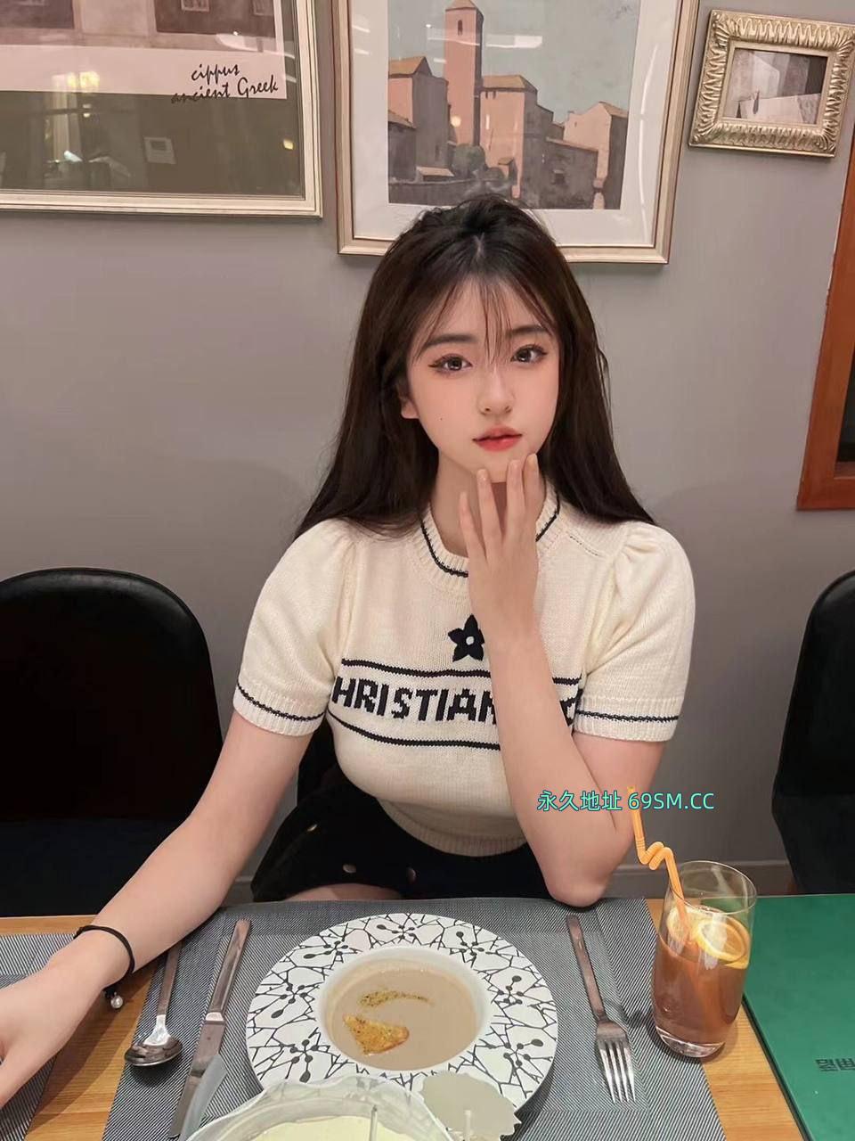 261a273980414b44.jpg