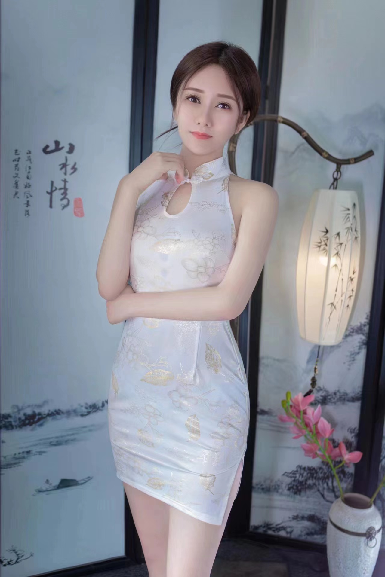 f5e5665fdd42be1fe79d2e86357a8ef.jpg